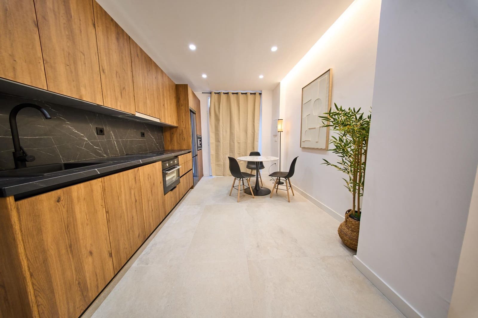 Loft for sale in Granada city - € 157,500 (Ref: 10130107)