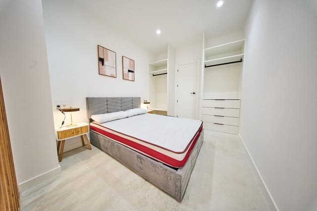Loft for sale in Albaicin, Granada city - € 157,500 (Ref: 10130107)