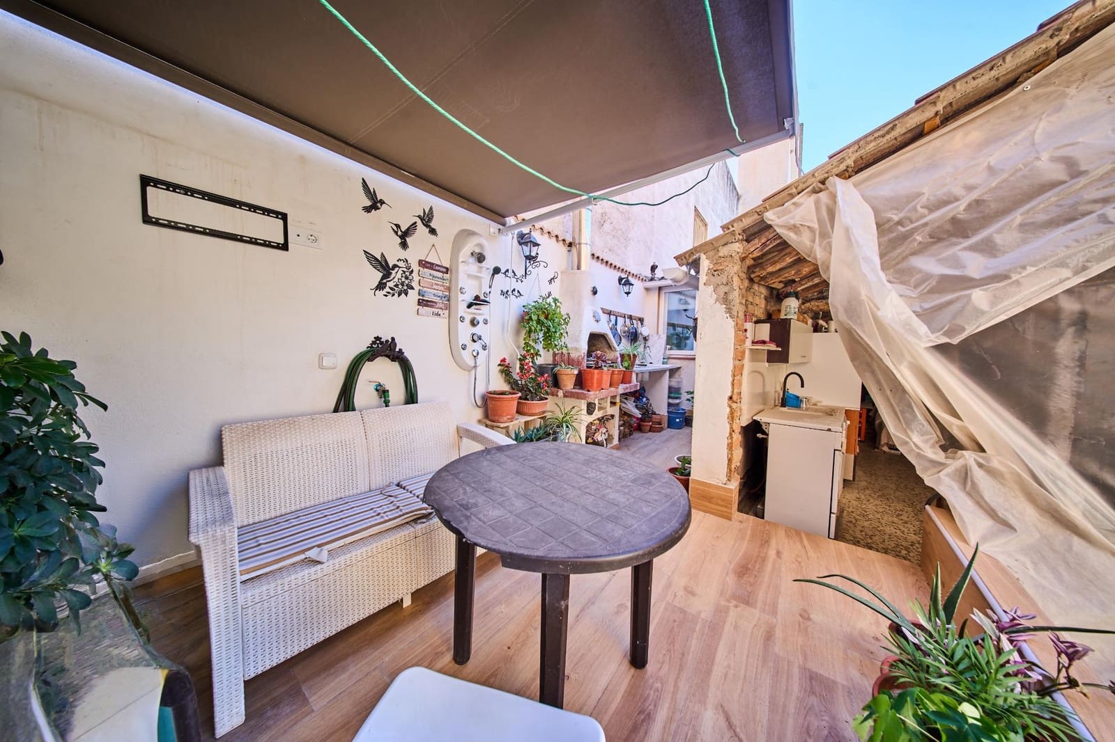4 bedroom Semi-detached Villa for sale in Las Gabias - € 149,900 (Ref: 10130110)