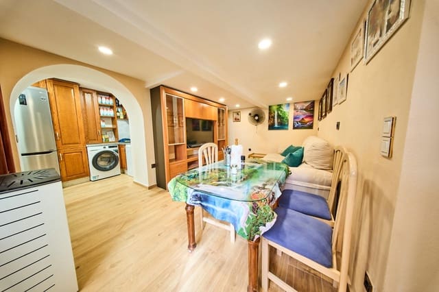 4 bedroom Semi-detached Villa for sale in Gabia Grande, Las Gabias - € 149,900 (Ref: 10130110)
