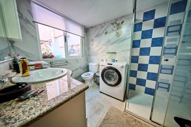 4 bedroom Semi-detached Villa for sale in Gabia Grande, Las Gabias - € 149,900 (Ref: 10130110)