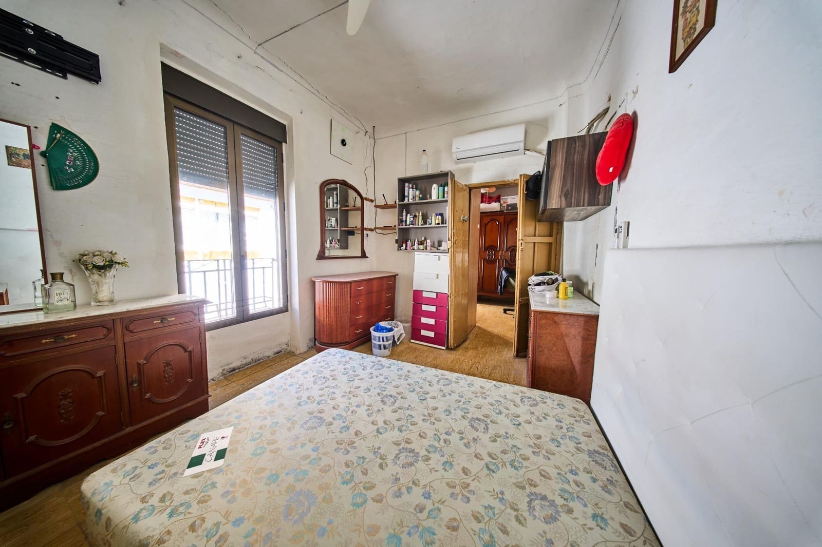 4 bedroom Semi-detached Villa for sale in Las Gabias - € 149,900 (Ref: 10130110)