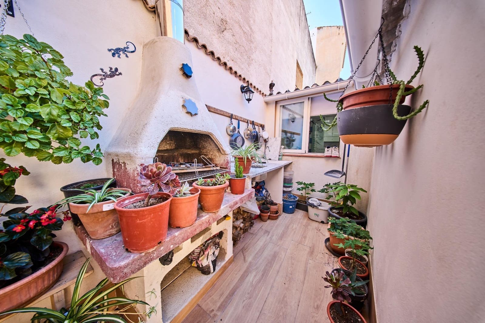4 bedroom Semi-detached Villa for sale in Las Gabias - € 149,900 (Ref: 10130110)