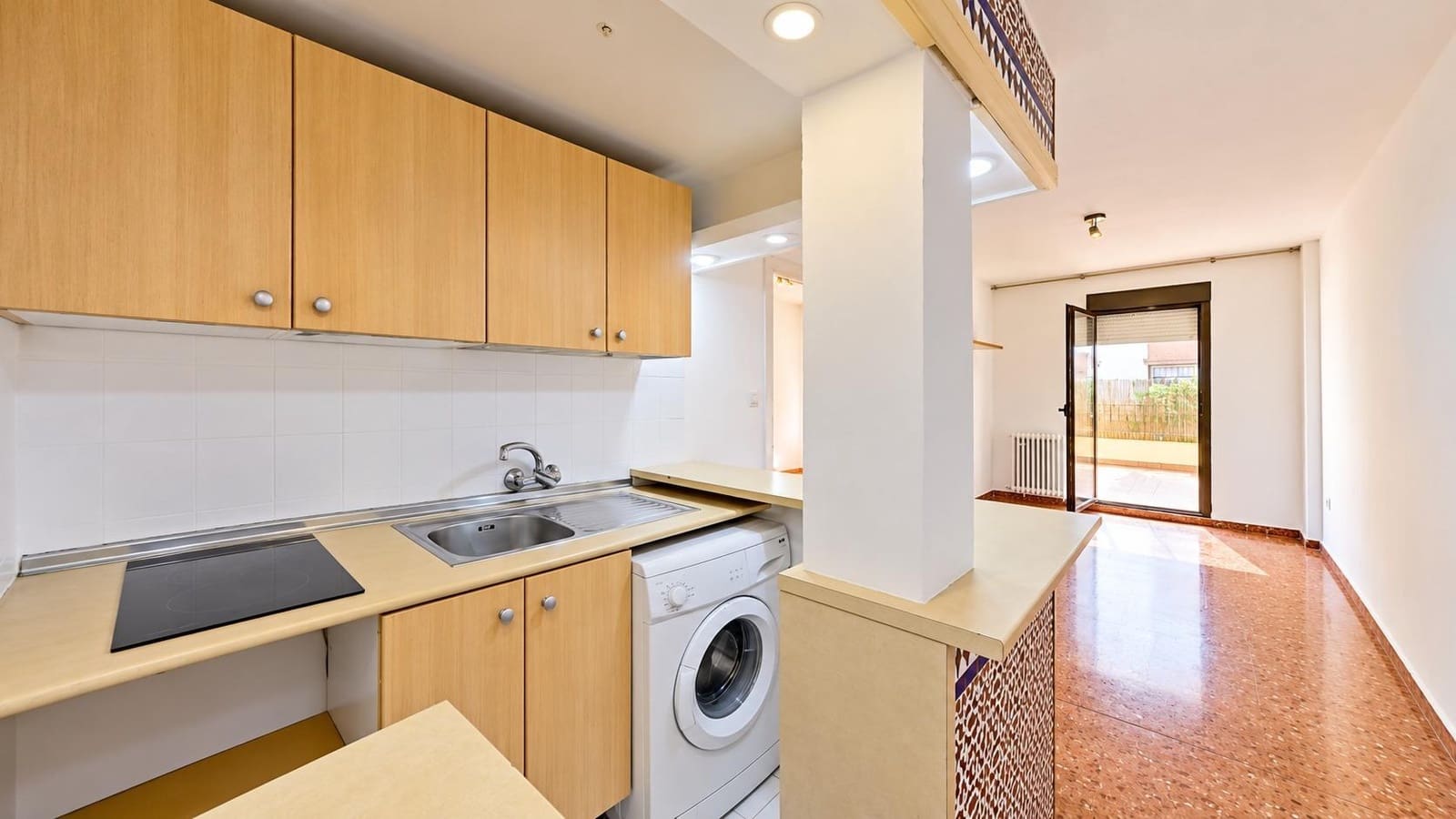 1 sovrum Lägenhet att hyra i Granada stad - 700 € (Ref: 10131816)