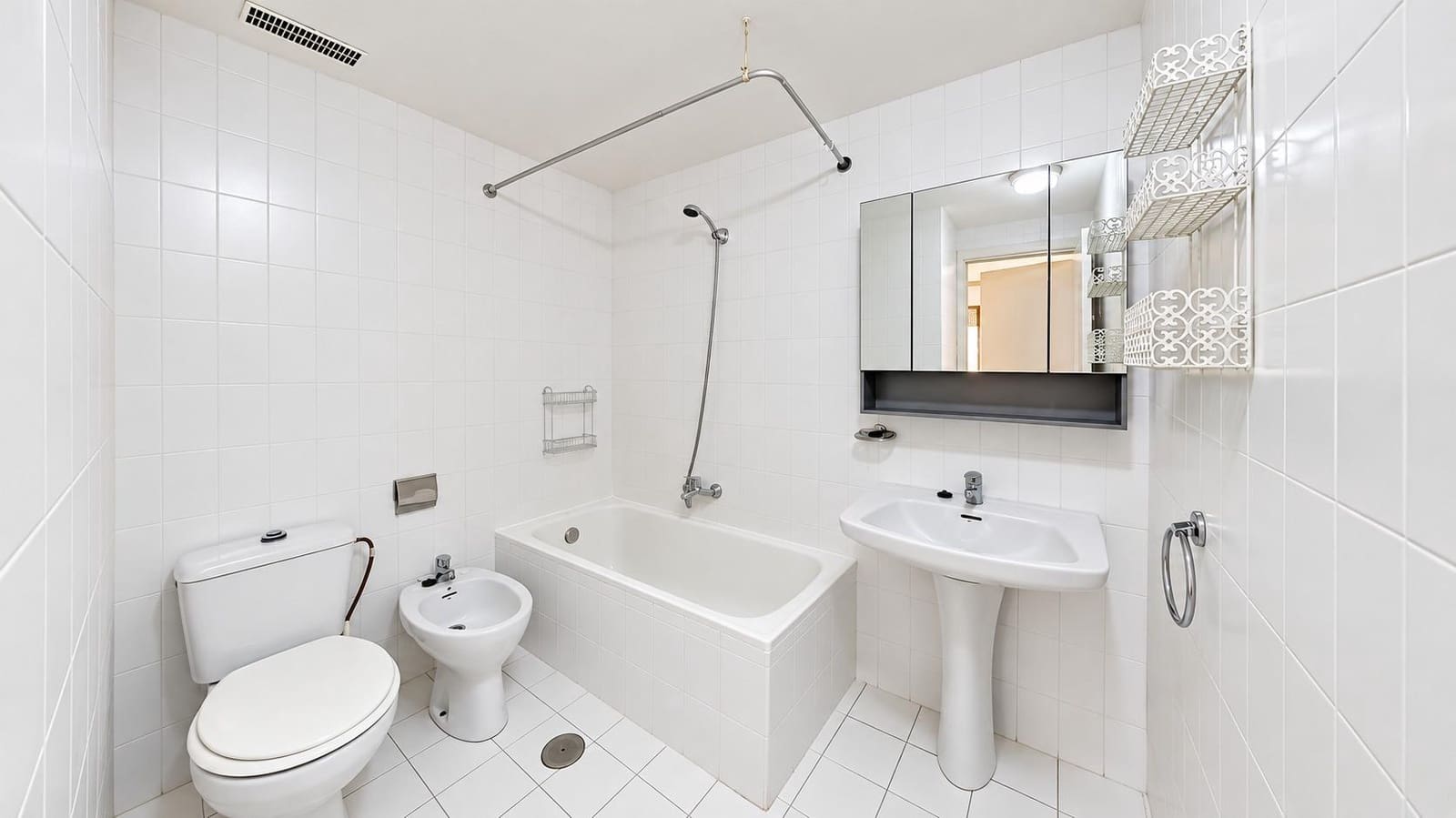 1 soverom Leilighet til leie i Granada by - € 700 (Ref: 10131817)