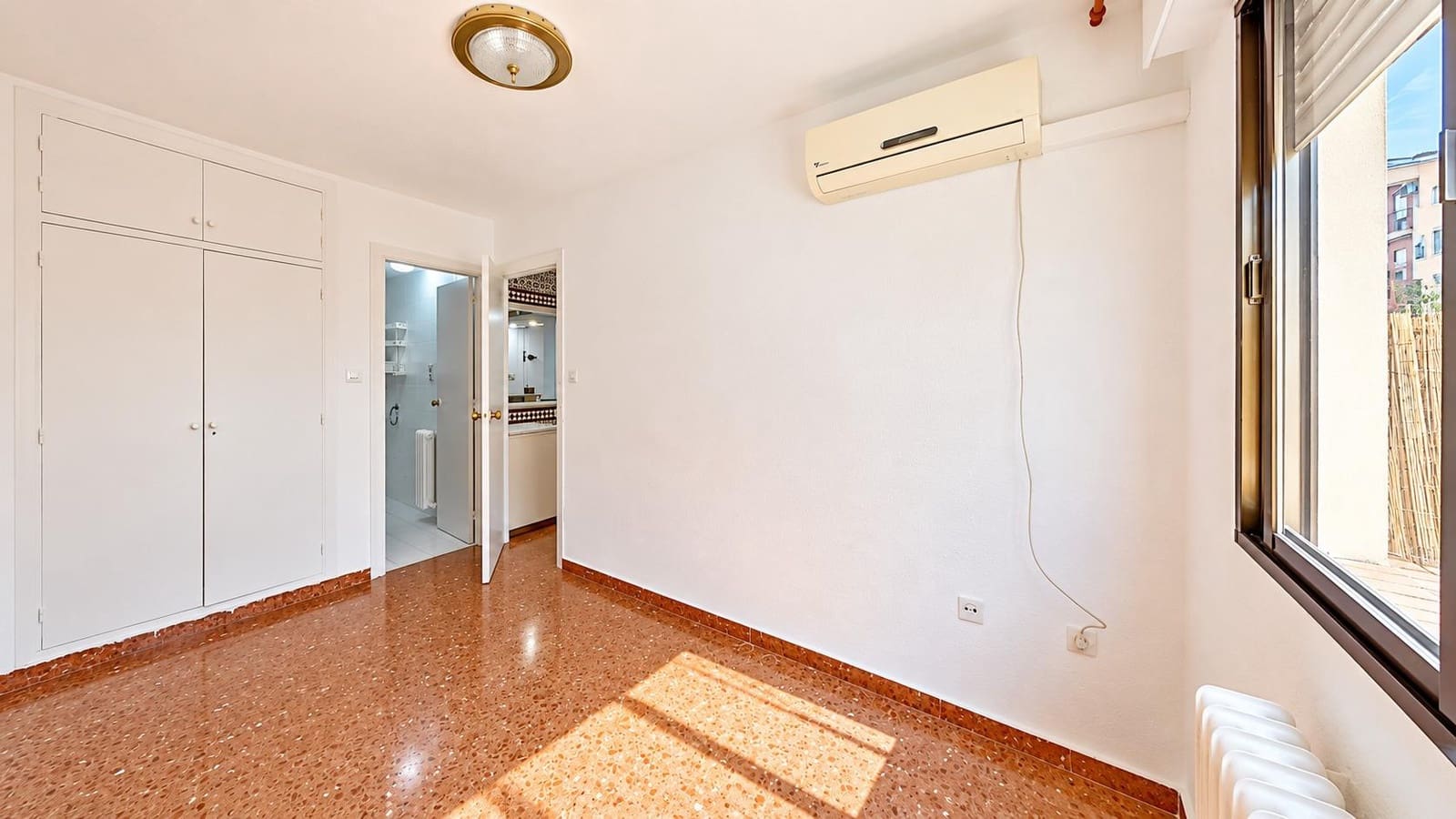 1 soverom Leilighet til leie i Granada by - € 700 (Ref: 10131817)