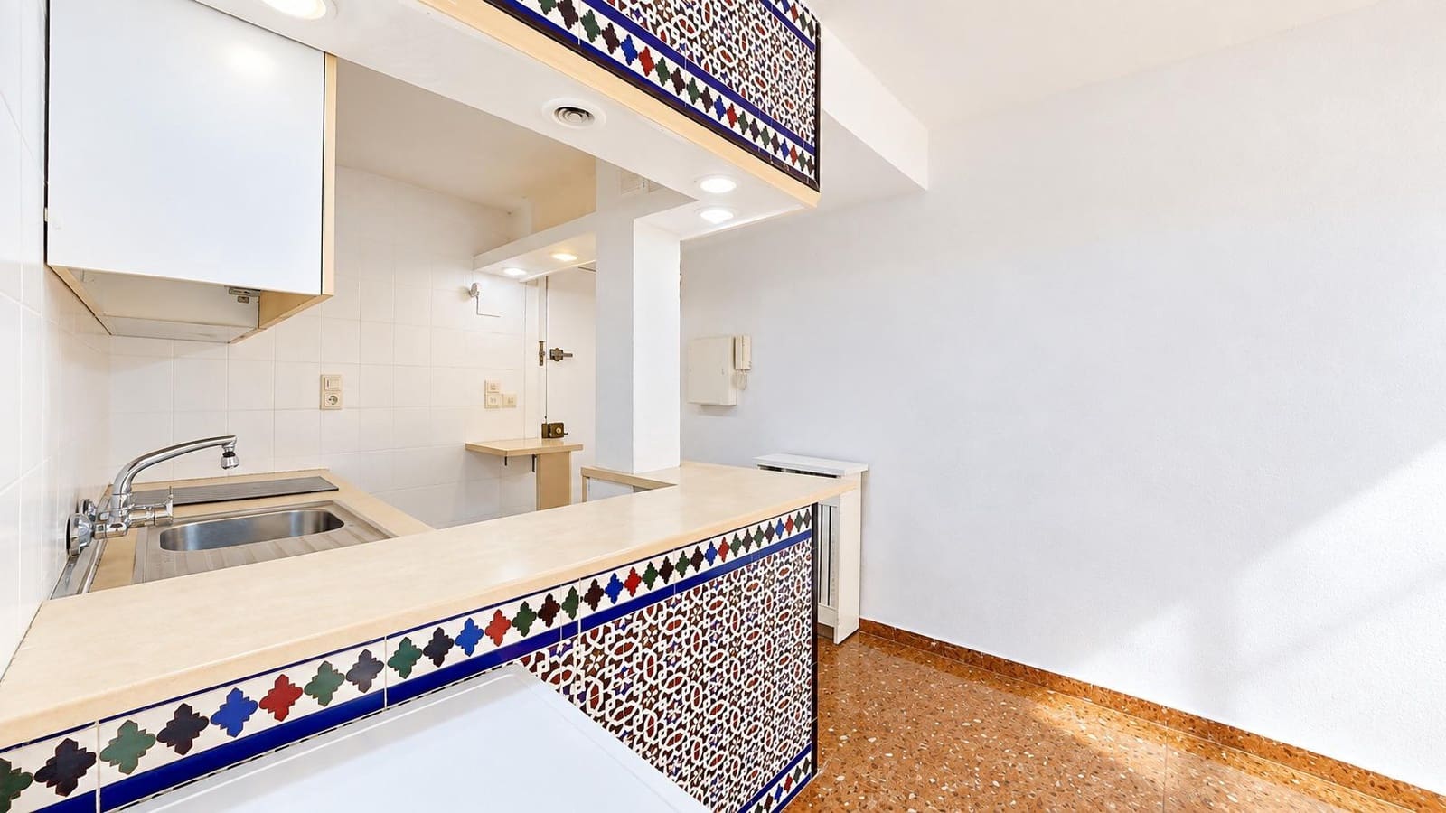 1 soverom Leilighet til leie i Granada by - € 700 (Ref: 10131817)