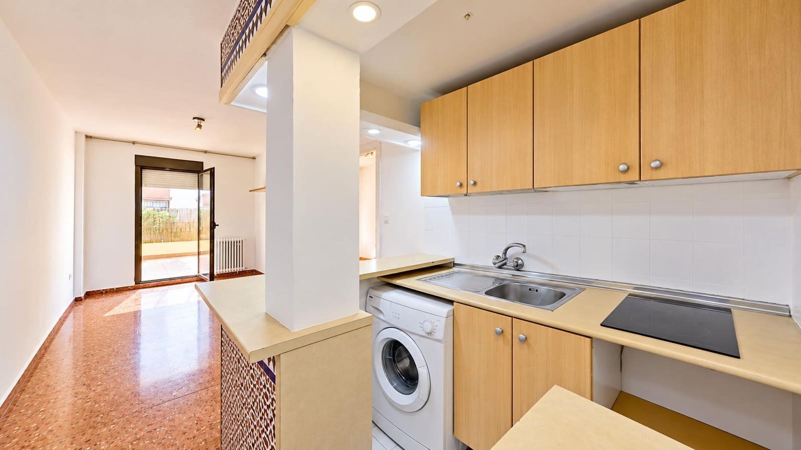 1 soverom Leilighet til leie i Granada by - € 700 (Ref: 10131817)