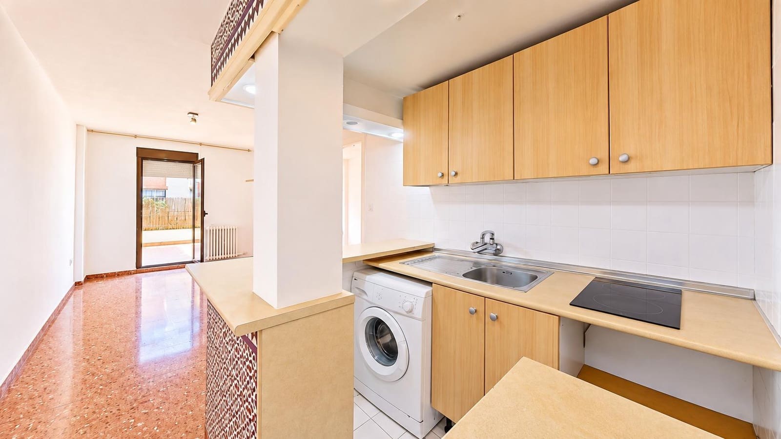 1 soverom Leilighet til leie i Granada by - € 700 (Ref: 10131817)