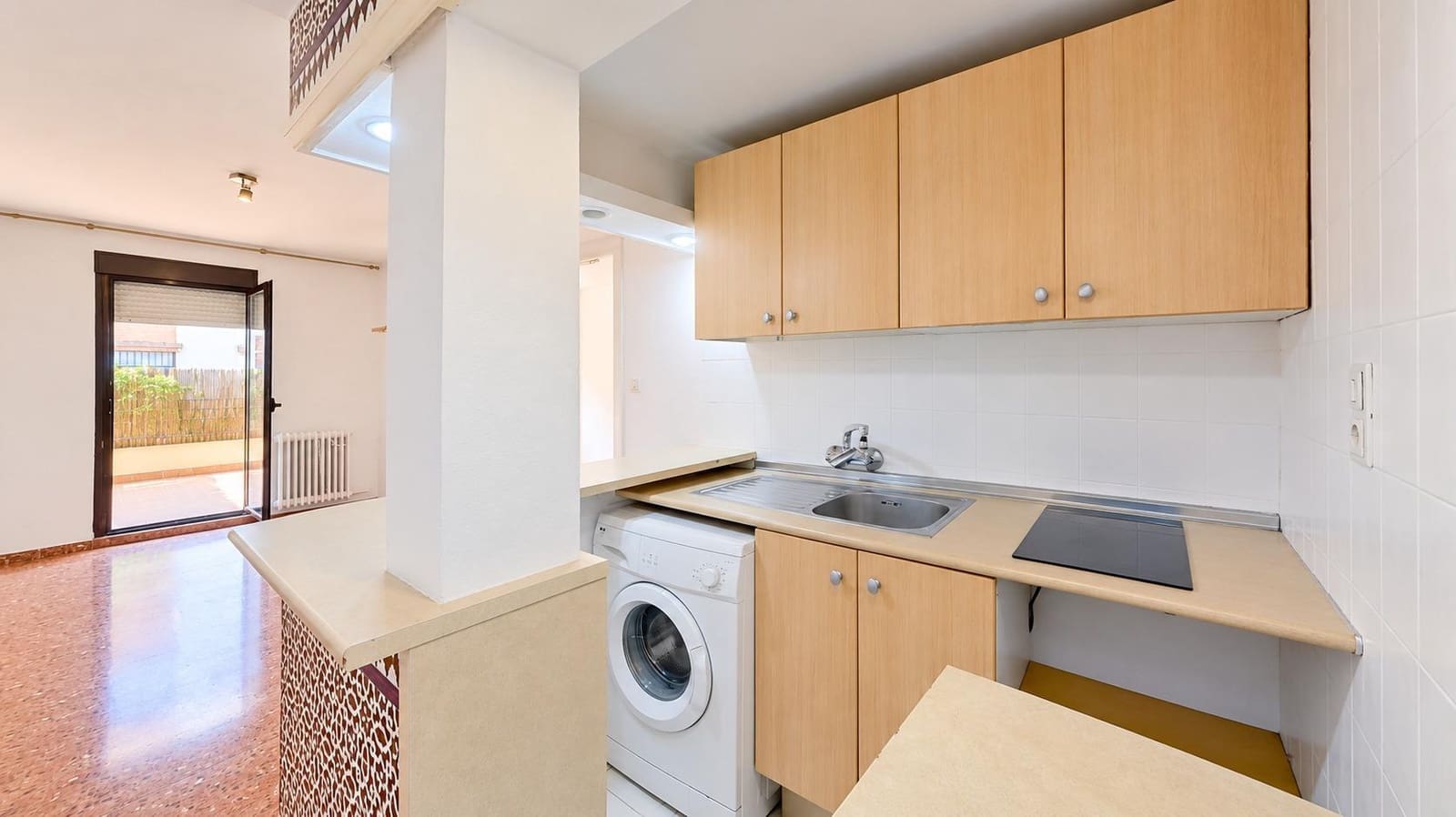 1 soverom Leilighet til leie i Granada by - € 700 (Ref: 10131817)