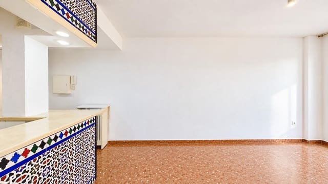 1 soverom Leilighet til leie i Granada by - € 700 (Ref: 10131817)
