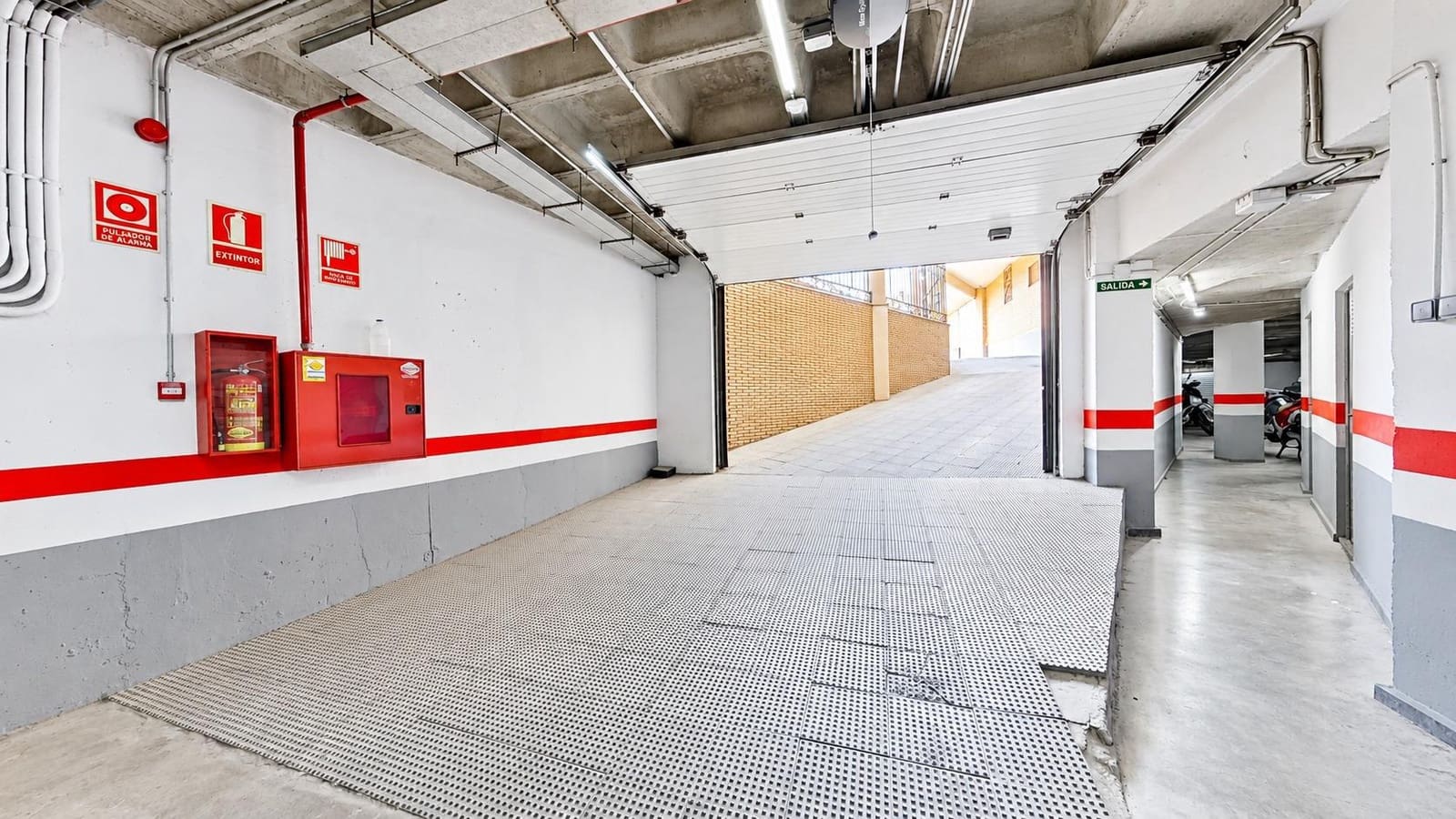 2 soverom Leilighet til salgs i Albolote med garasje - € 189 000 (Ref: 10133390)