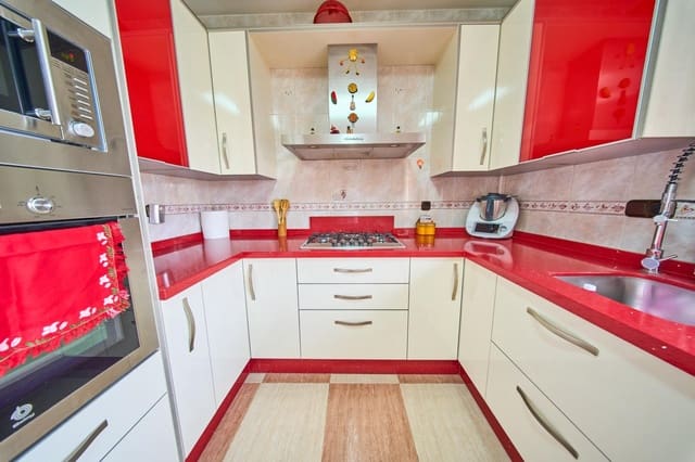 5 chambre Villa/Maison à vendre à Vegas del Genil - 320 000 € (Ref: 10136287)