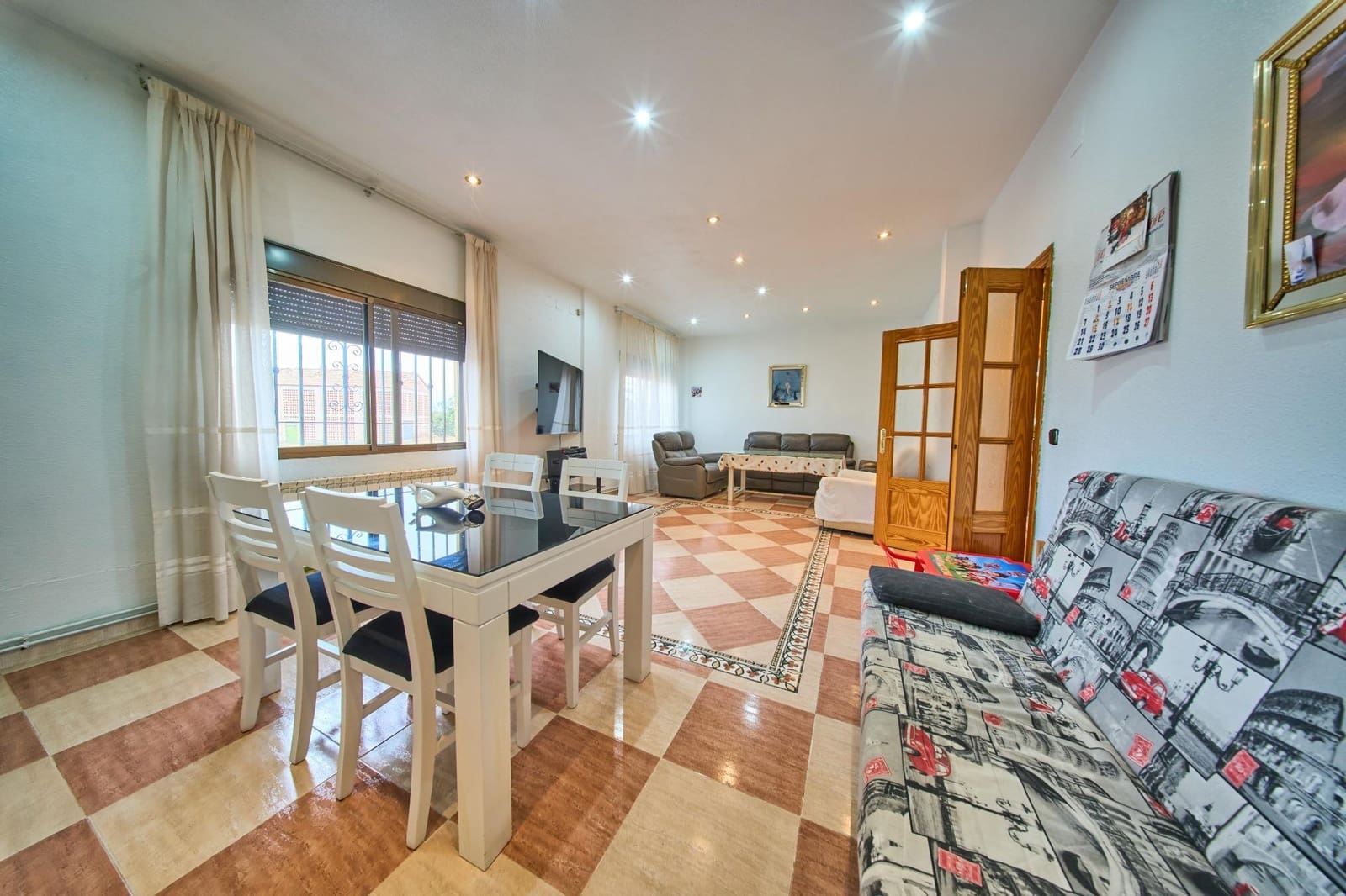 5 chambre Villa/Maison à vendre à Vegas del Genil - 320 000 € (Ref: 10136287)