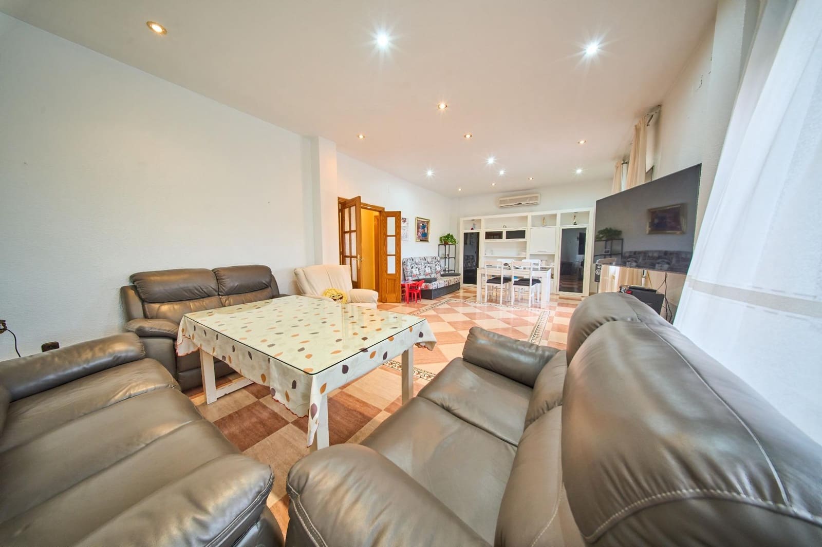 5 chambre Villa/Maison à vendre à Vegas del Genil - 320 000 € (Ref: 10136287)