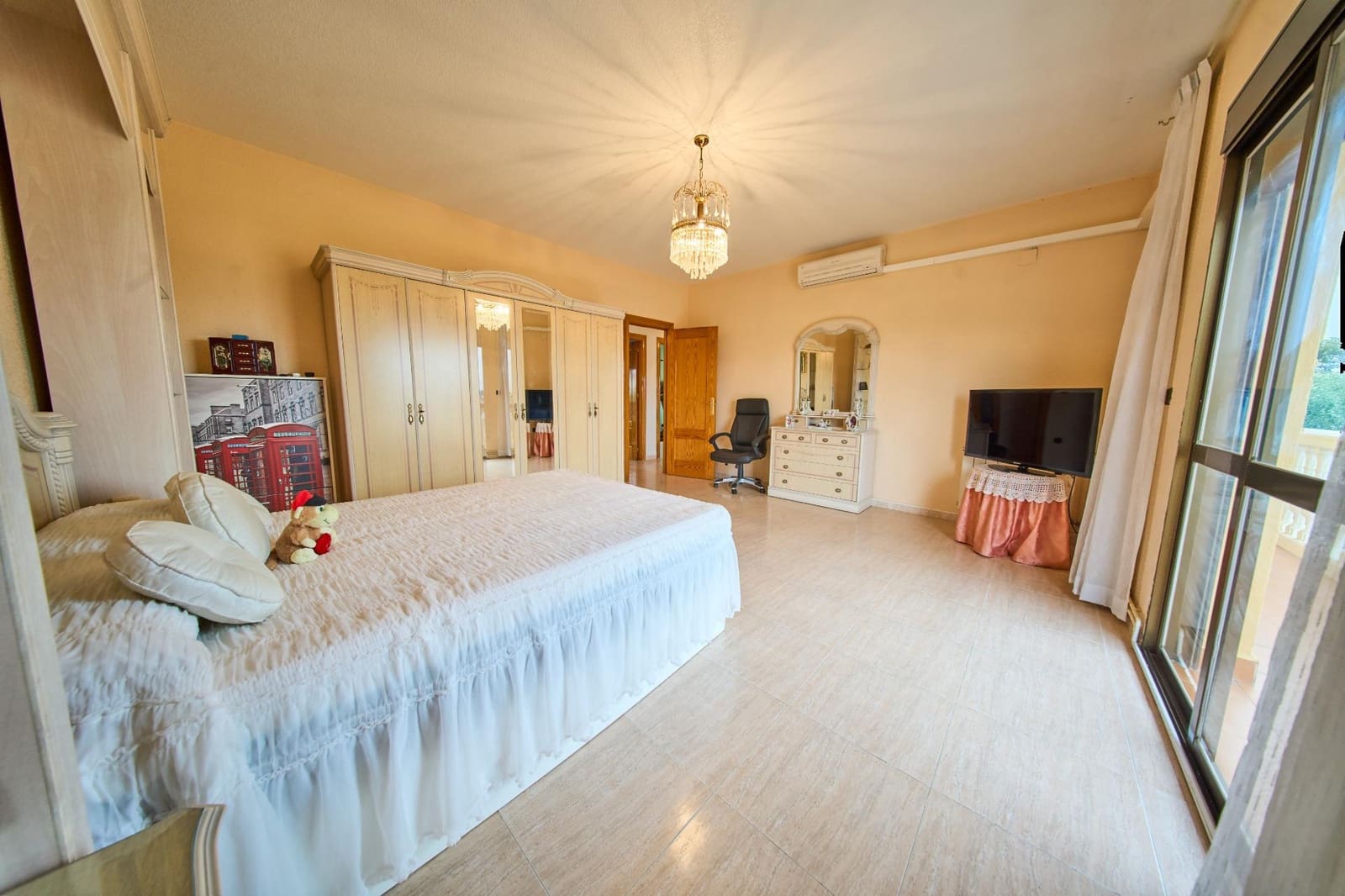 5 chambre Villa/Maison à vendre à Vegas del Genil - 320 000 € (Ref: 10136287)