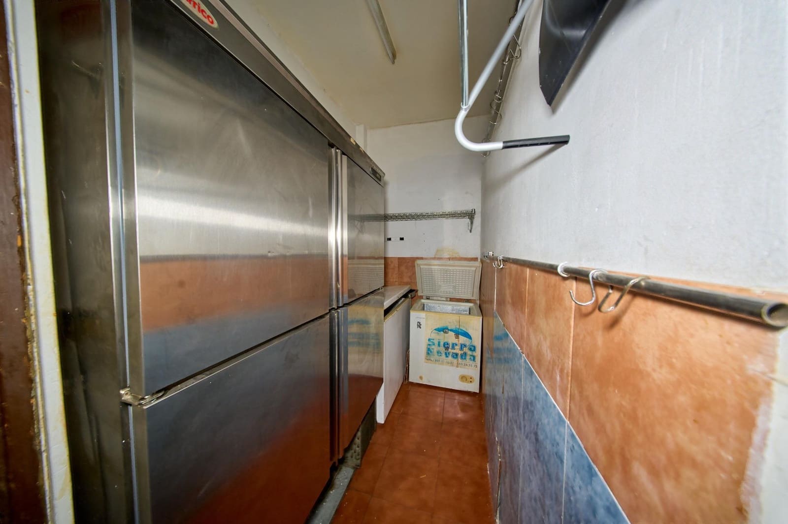 Kommersiell til salgs i Granada by - € 130 000 (Ref: 10142563)
