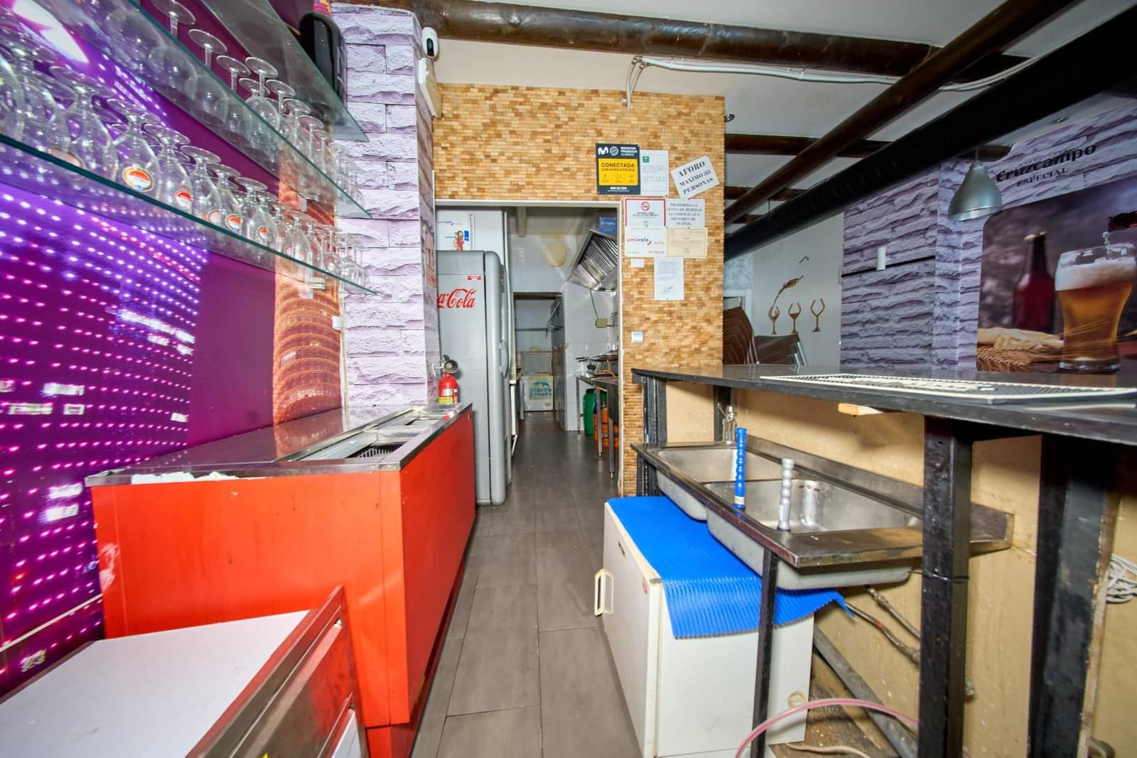 Kommersiell til salgs i Granada by - € 130 000 (Ref: 10142563)