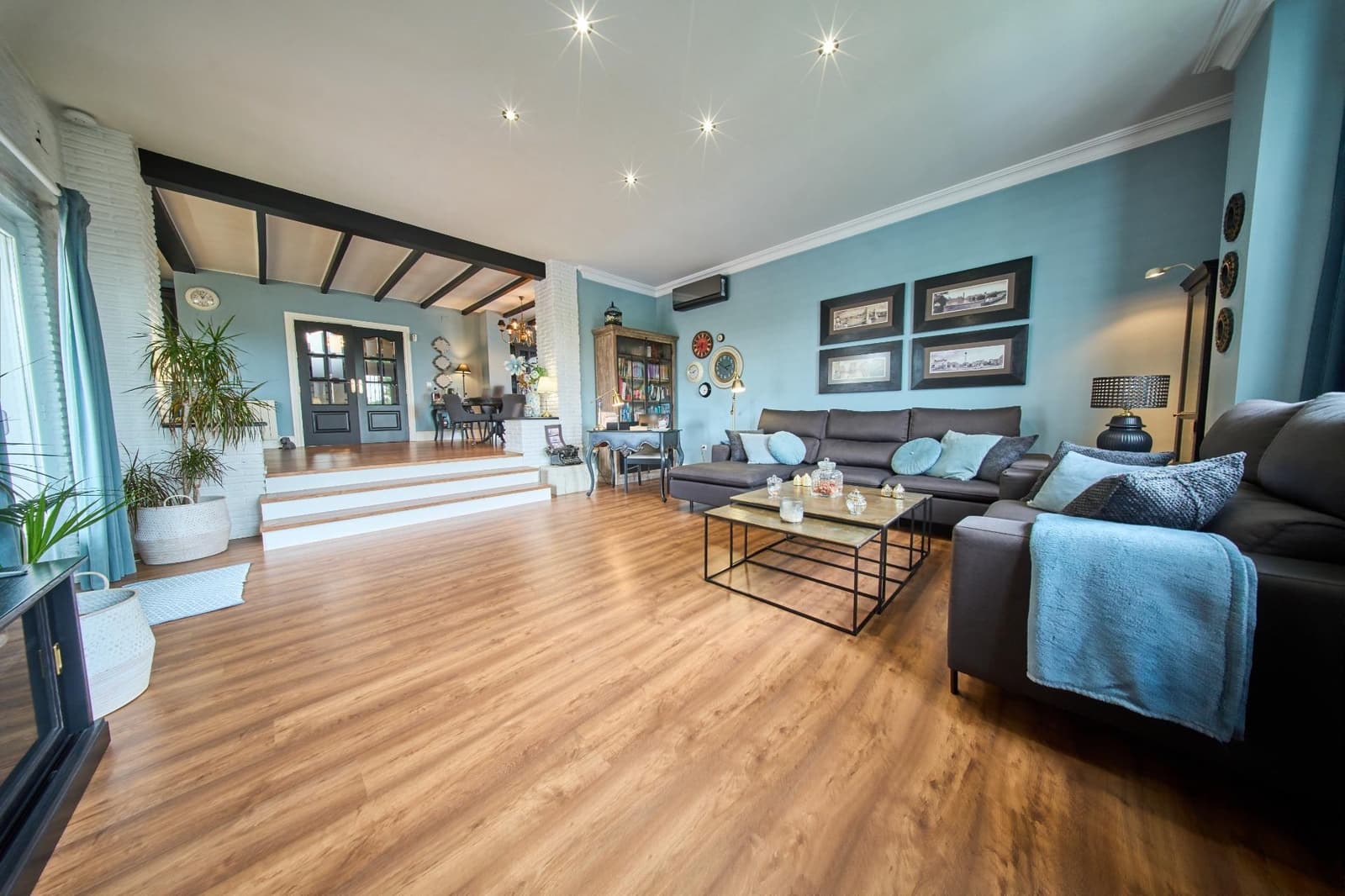 Chalet de 4 habitaciones en Atarfe en venta con piscina garaje - 550.000 € (Ref: 10155447)