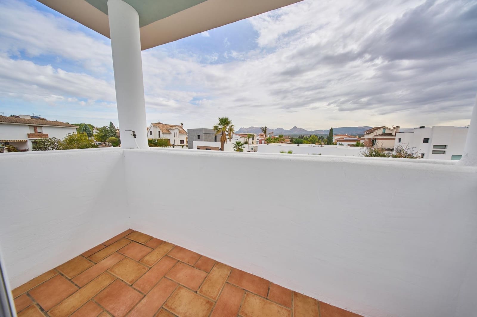 Chalet de 4 habitaciones en Atarfe en venta con piscina garaje - 550.000 € (Ref: 10155447)