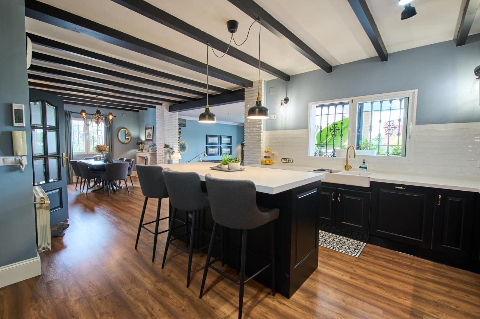 Chalet de 4 habitaciones en Atarfe en venta con piscina garaje - 550.000 € (Ref: 10155447)