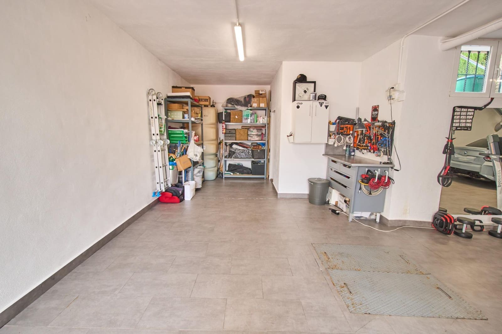 4 bedroom Villa for sale in Atarfe with pool garage - € 550,000 (Ref: 10155447)