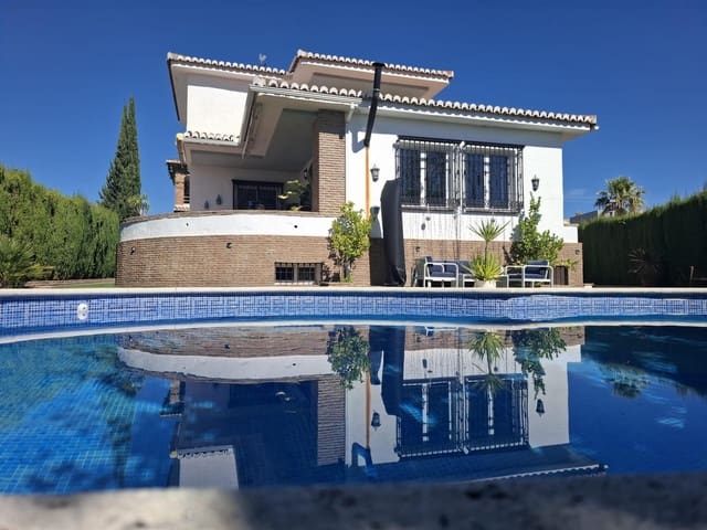 4 soveværelse Villa til salg i Atarfe med swimmingpool garage - € 550.000 (Ref: 10155447)