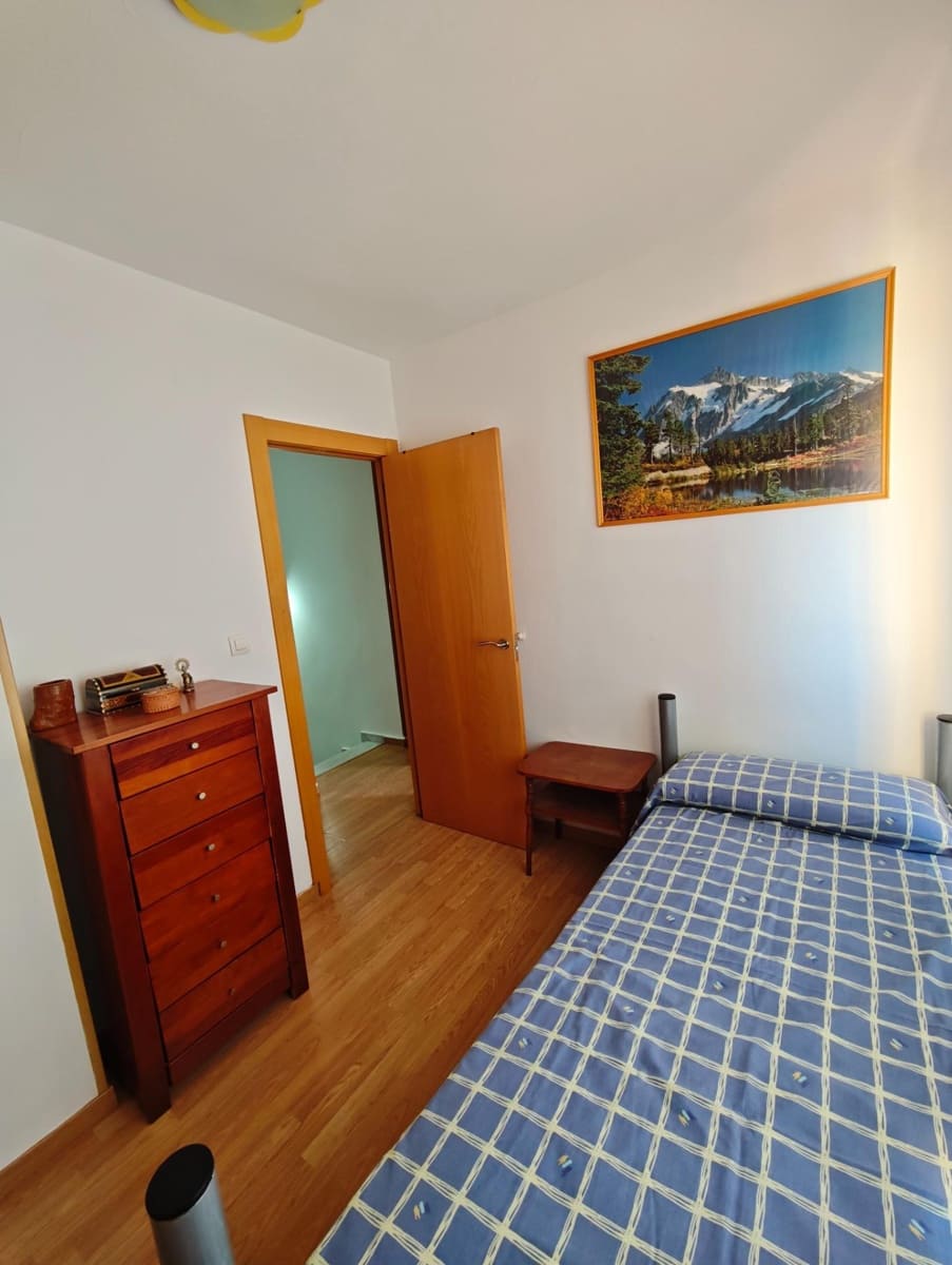 3 bedroom Semi-detached Villa for rent in Alfacar - € 600 (Ref: 10155449)
