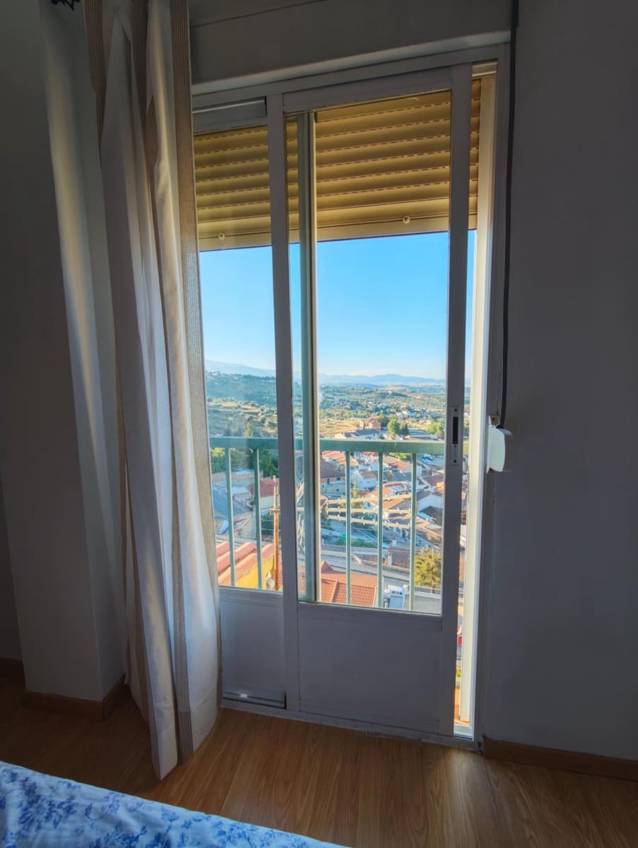 3 bedroom Semi-detached Villa for rent in Alfacar - € 600 (Ref: 10155449)