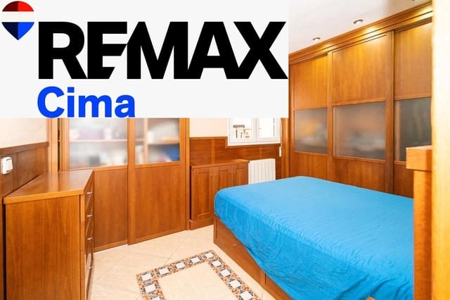 5 bedroom Flat for sale in Baza with garage - € 180,000 (Ref: 10159887)