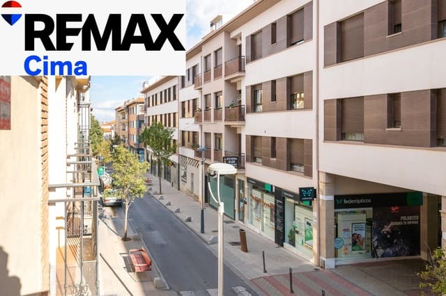 5 bedroom Flat for sale in Baza with garage - € 180,000 (Ref: 10159887)