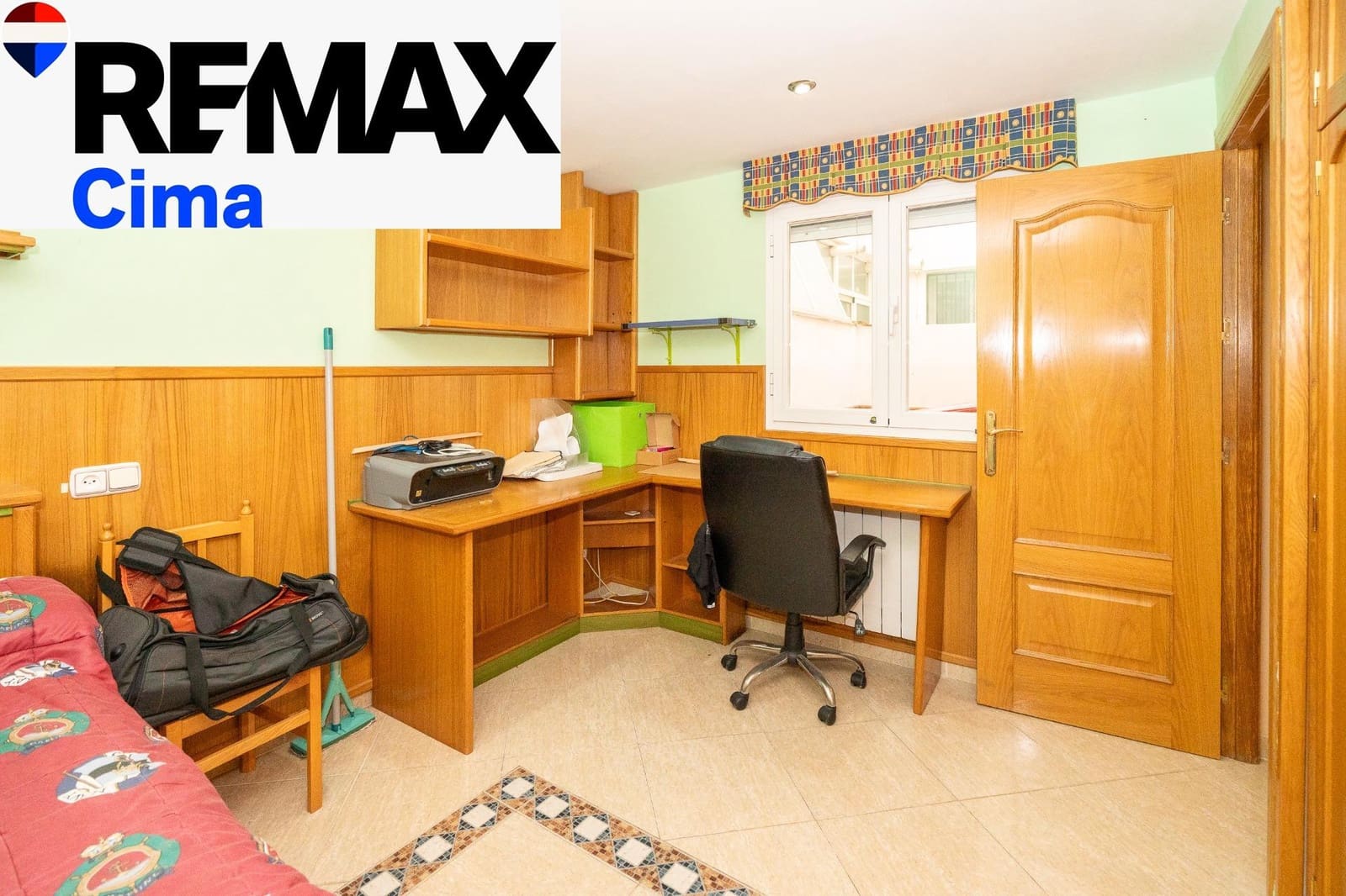 5 sovrum Lägenhet till salu i Baza med garage - 180 000 € (Ref: 10159887)