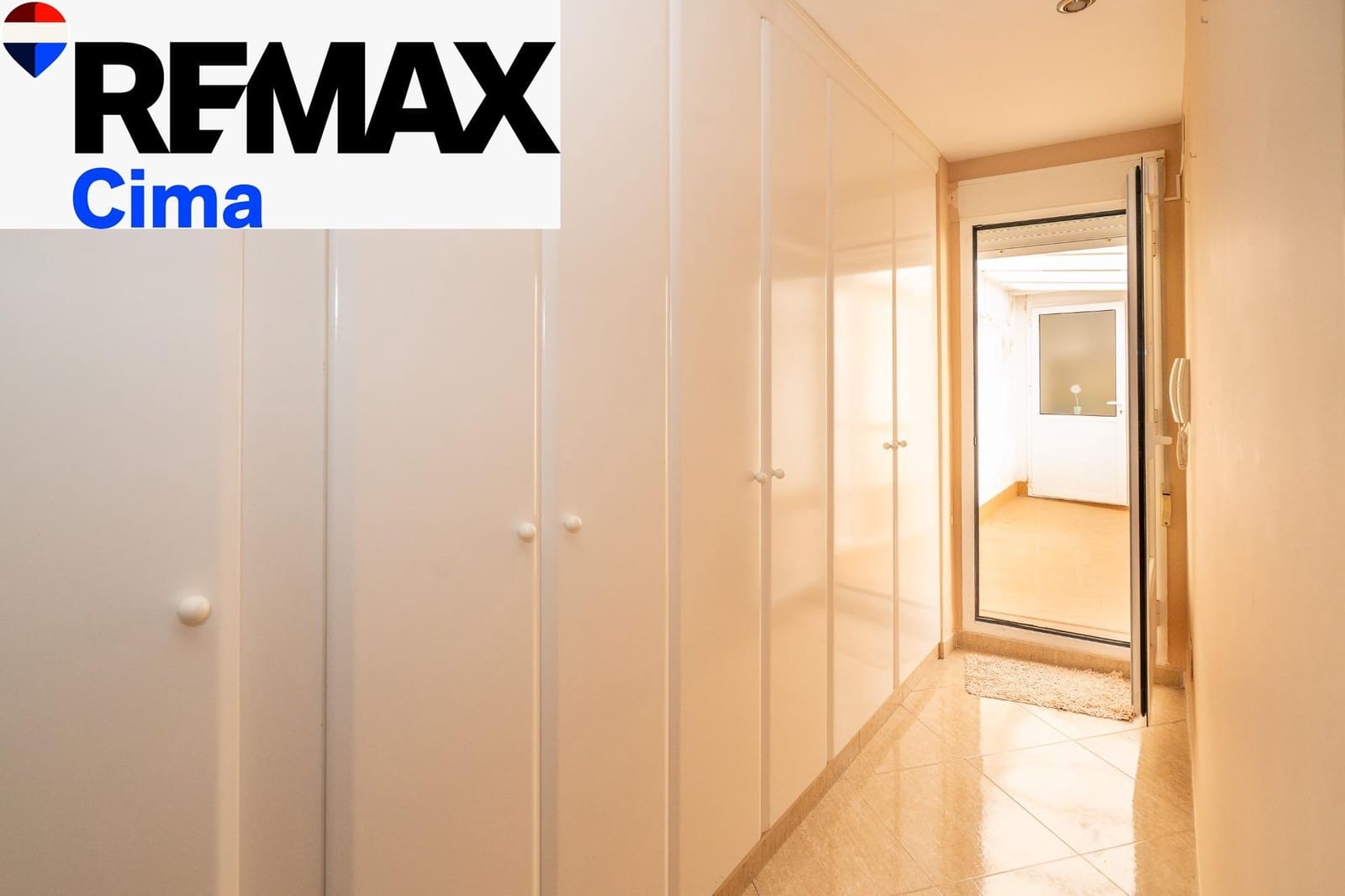 5 sovrum Lägenhet till salu i Baza med garage - 180 000 € (Ref: 10159887)