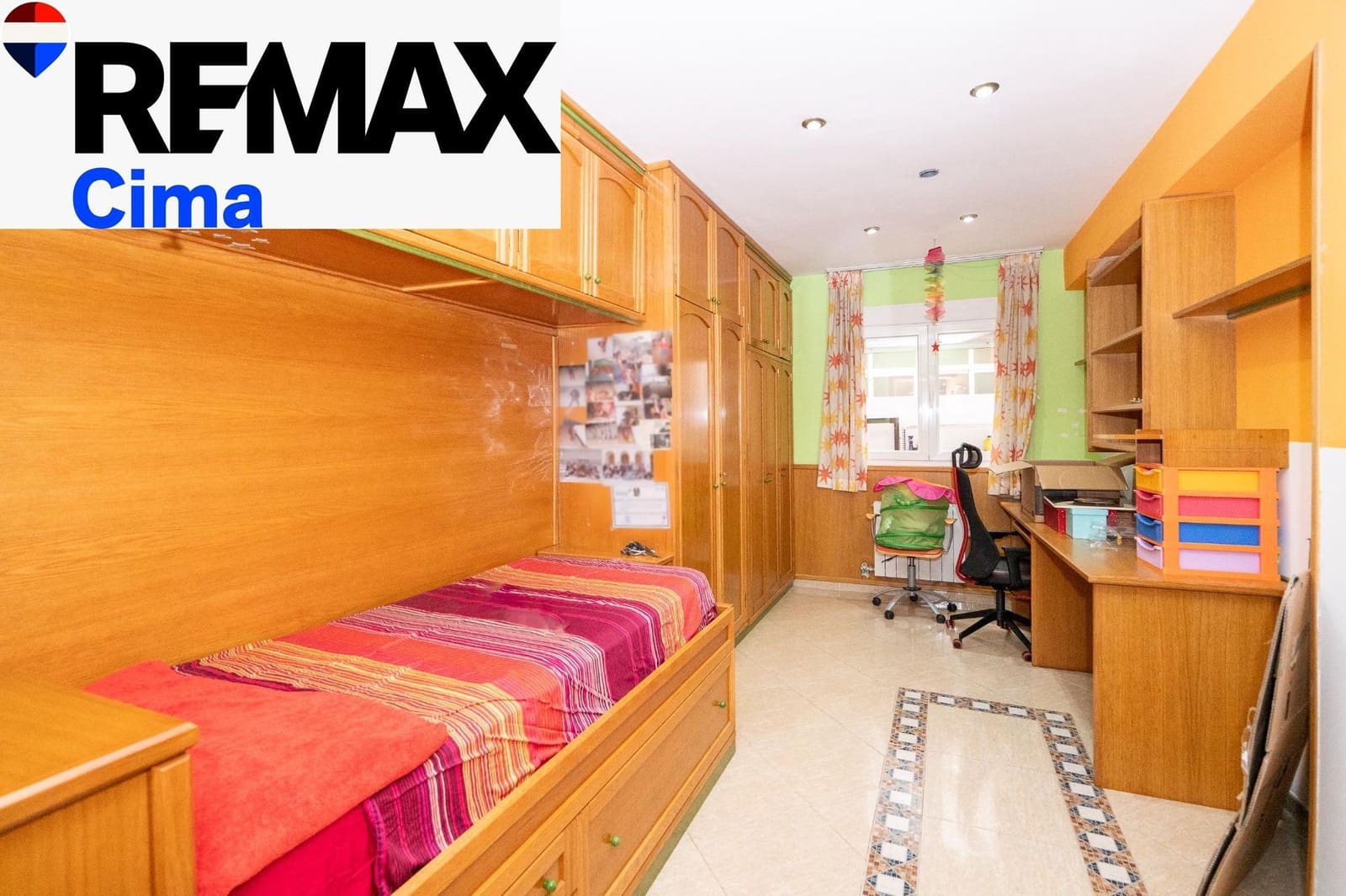 5 sovrum Lägenhet till salu i Baza med garage - 180 000 € (Ref: 10159887)