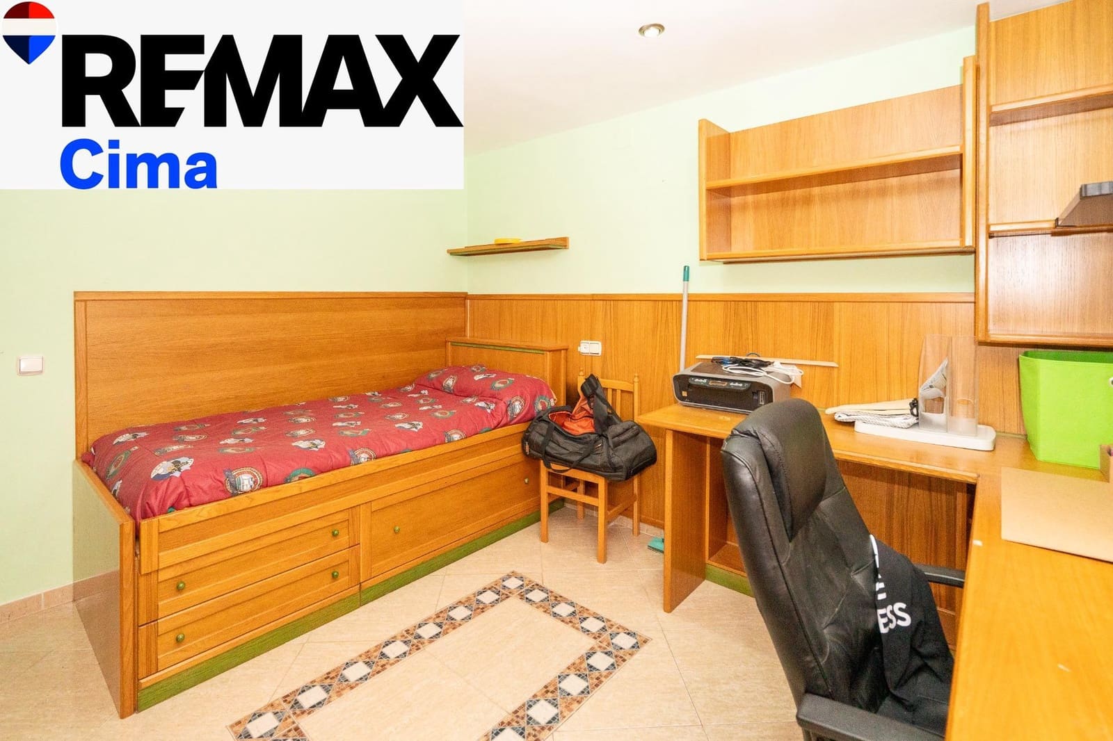 5 sovrum Lägenhet till salu i Baza med garage - 180 000 € (Ref: 10159887)