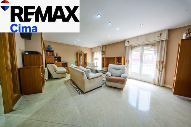 5 Zimmer Wohnung zu verkaufen in Baza mit Garage - 180.000 € (Ref: 10159887)