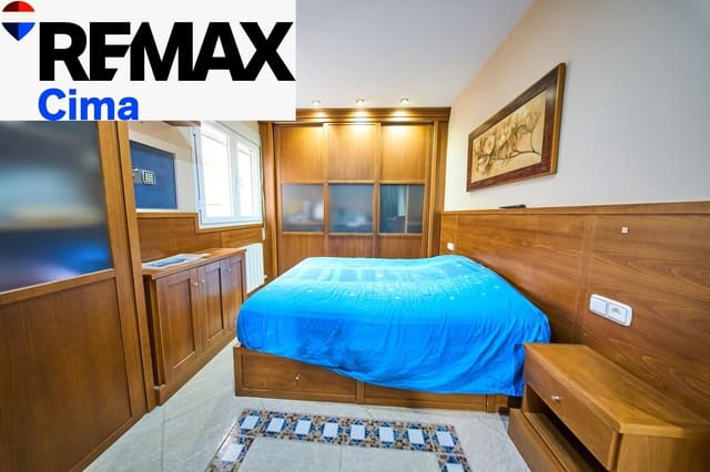5 Zimmer Wohnung zu verkaufen in Baza mit Garage - 180.000 € (Ref: 10159887)