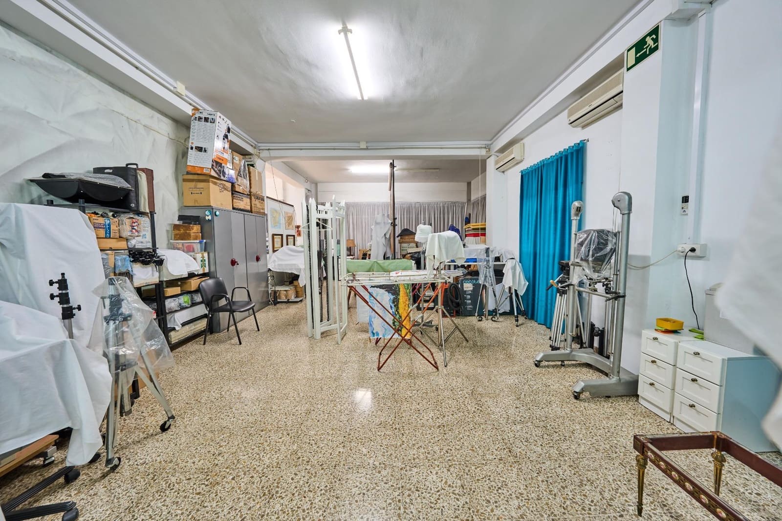 Erhverv til salg i Santa Fe - € 149.900 (Ref: 10159888)