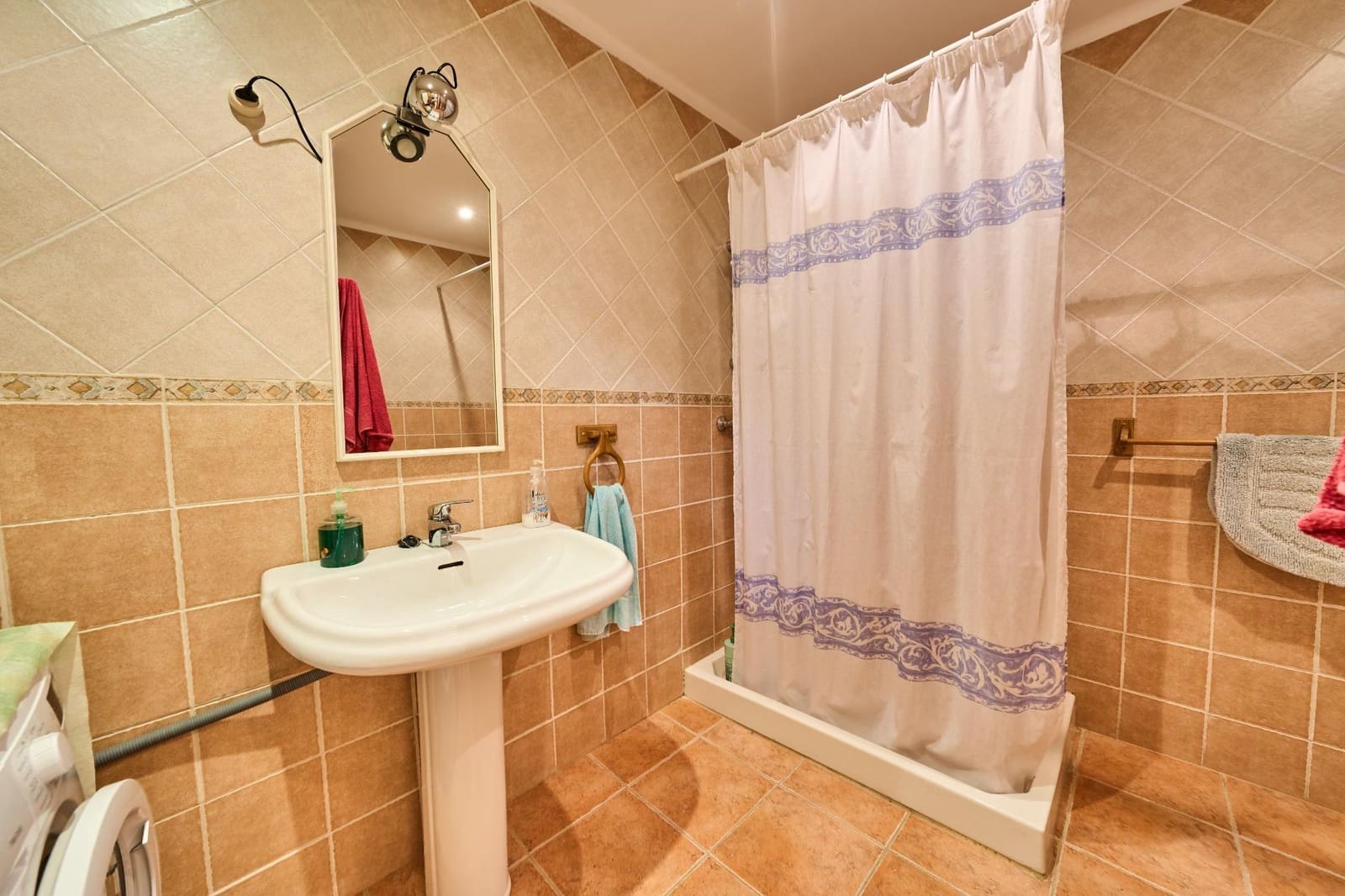 Erhverv til salg i Santa Fe - € 149.900 (Ref: 10159888)