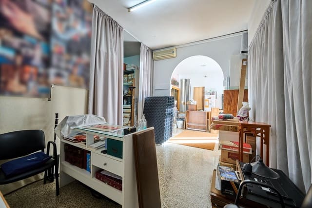Erhverv til salg i Santa Fe - € 149.900 (Ref: 10159888)