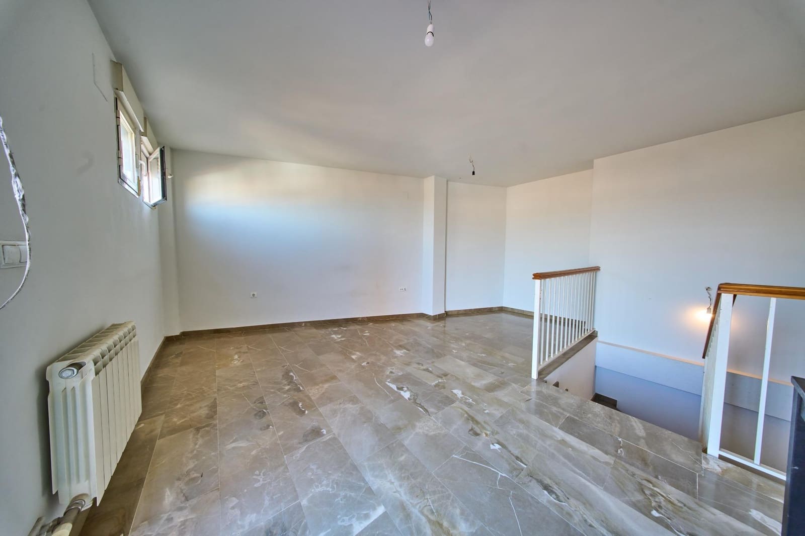4 slaapkamer Rijtjeshuis te koop in Cajar met garage - € 319.900 (Ref: 10159890)