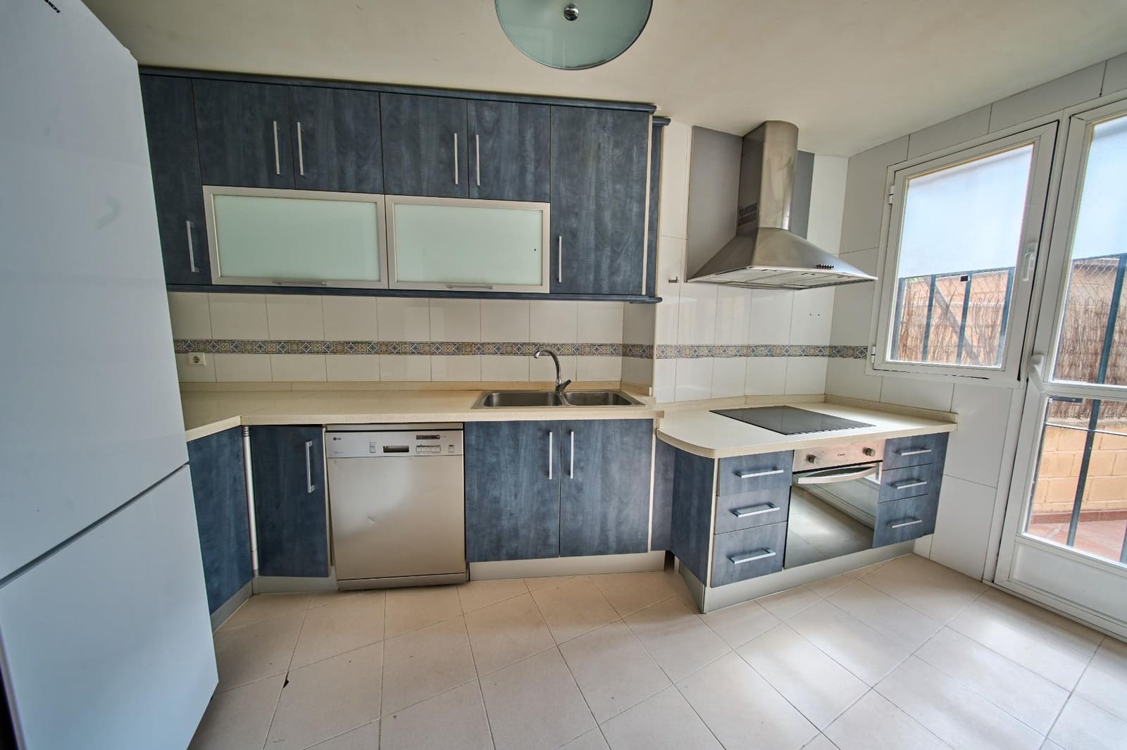 4 slaapkamer Rijtjeshuis te koop in Cajar met garage - € 319.900 (Ref: 10159890)