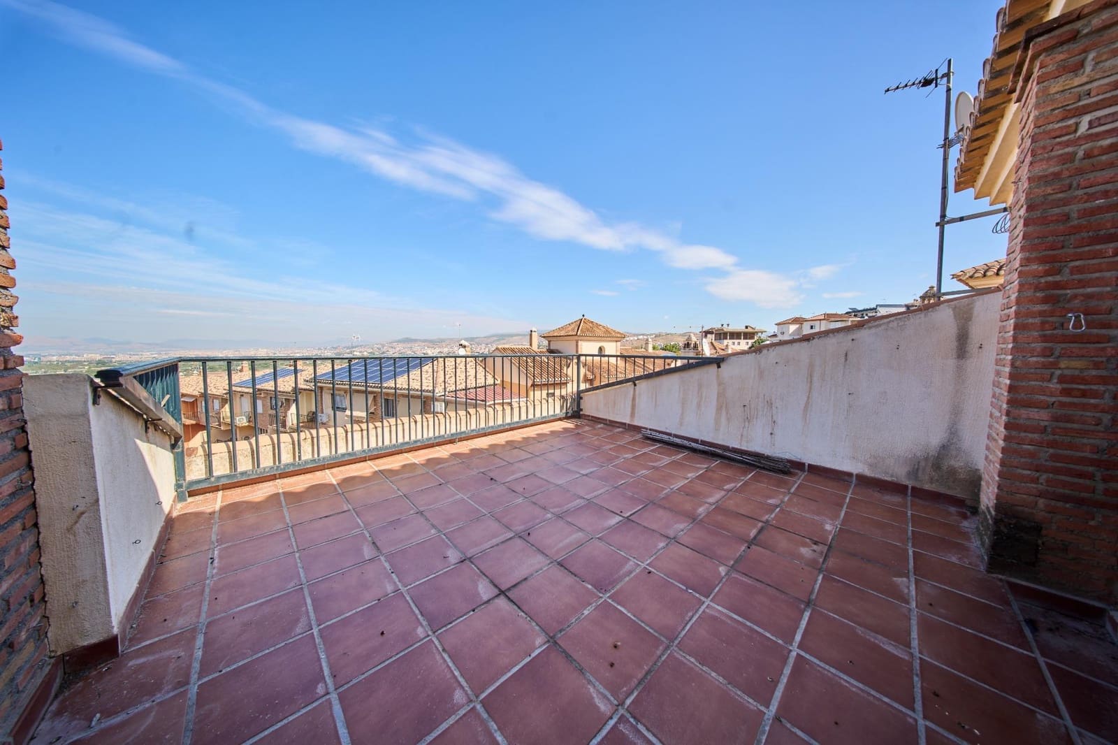 4 slaapkamer Rijtjeshuis te koop in Cajar met garage - € 319.900 (Ref: 10159890)