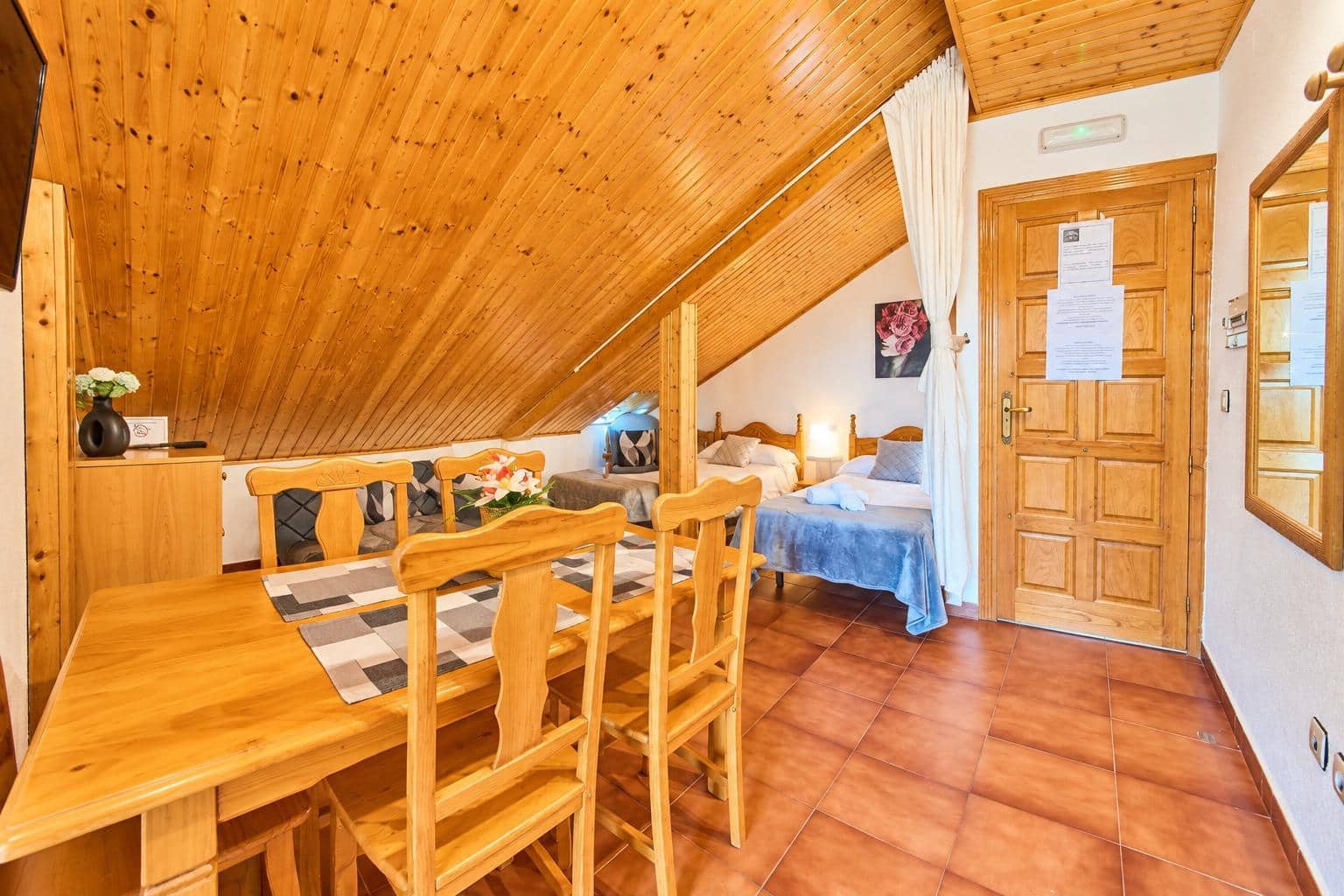 16 bedroom Hotel for sale in Guejar Sierra with garage - € 1,365,000 (Ref: 10162368)