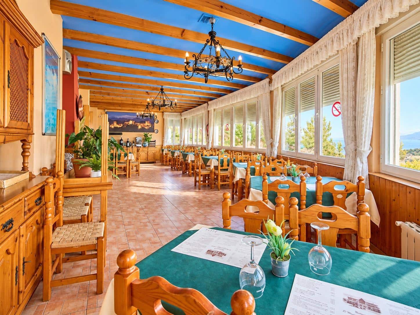 16 bedroom Hotel for sale in Guejar Sierra with garage - € 1,365,000 (Ref: 10162368)
