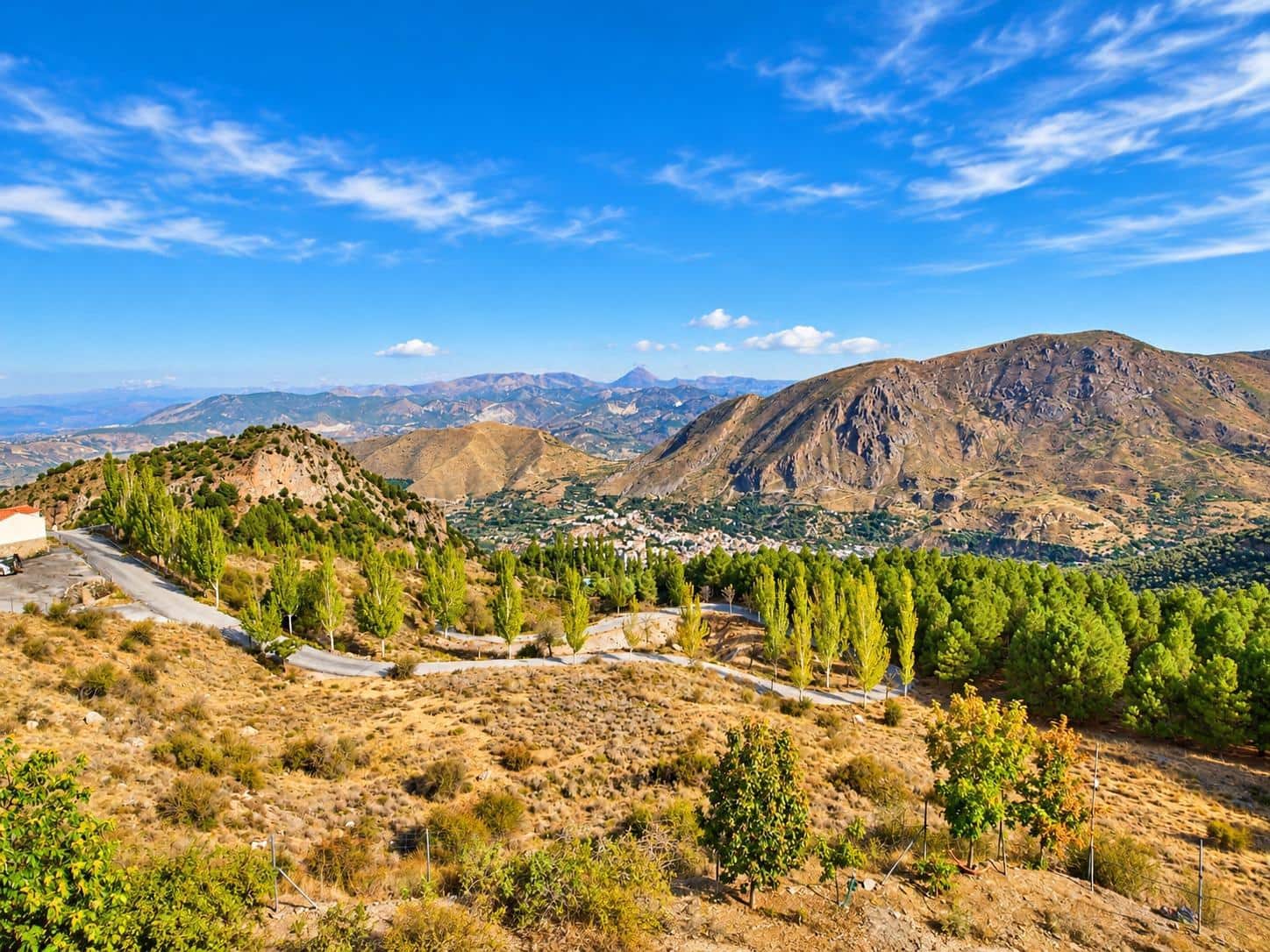 16 bedroom Hotel for sale in Guejar Sierra with garage - € 1,365,000 (Ref: 10162368)