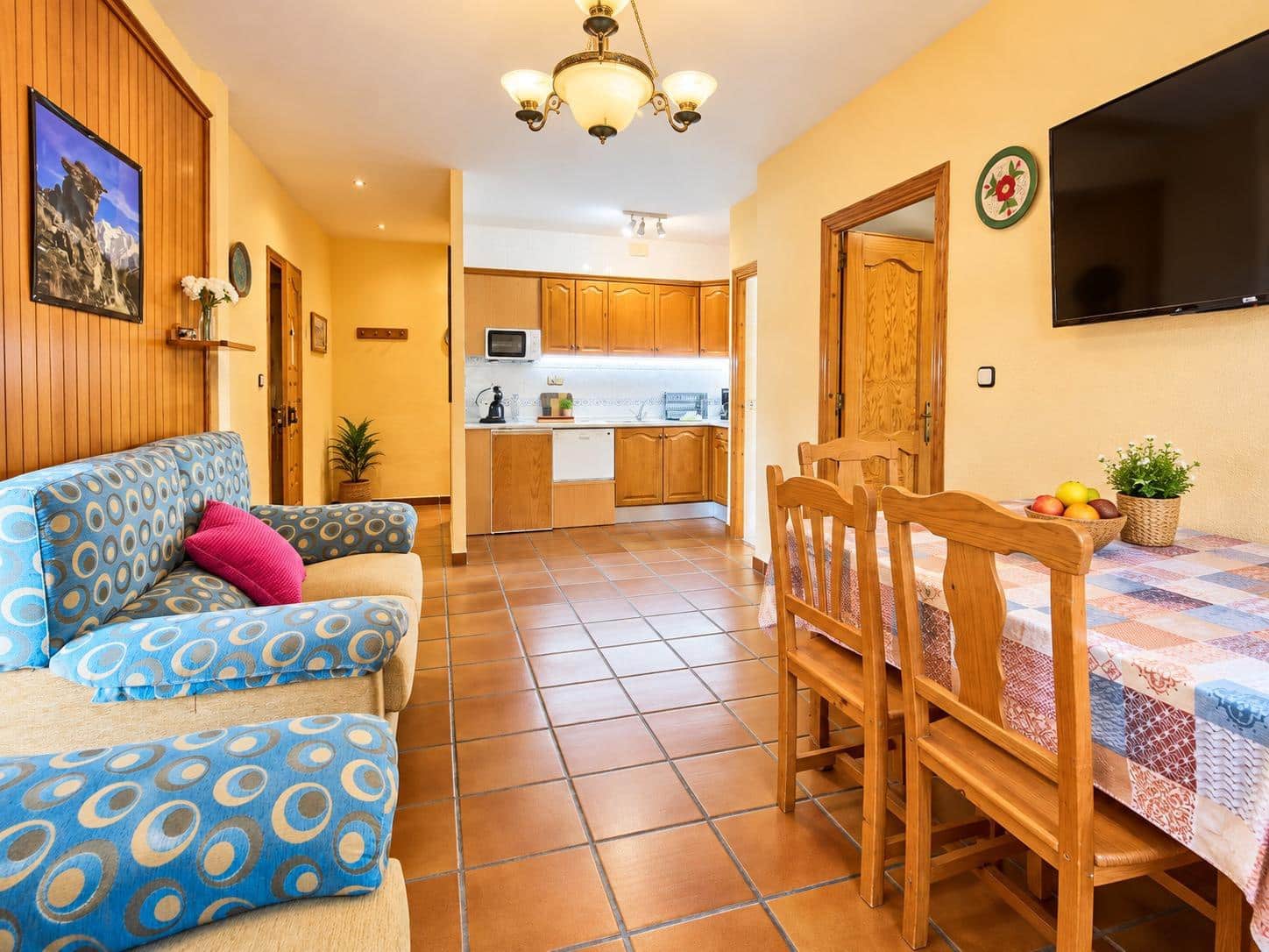 16 bedroom Hotel for sale in Guejar Sierra with garage - € 1,365,000 (Ref: 10162368)
