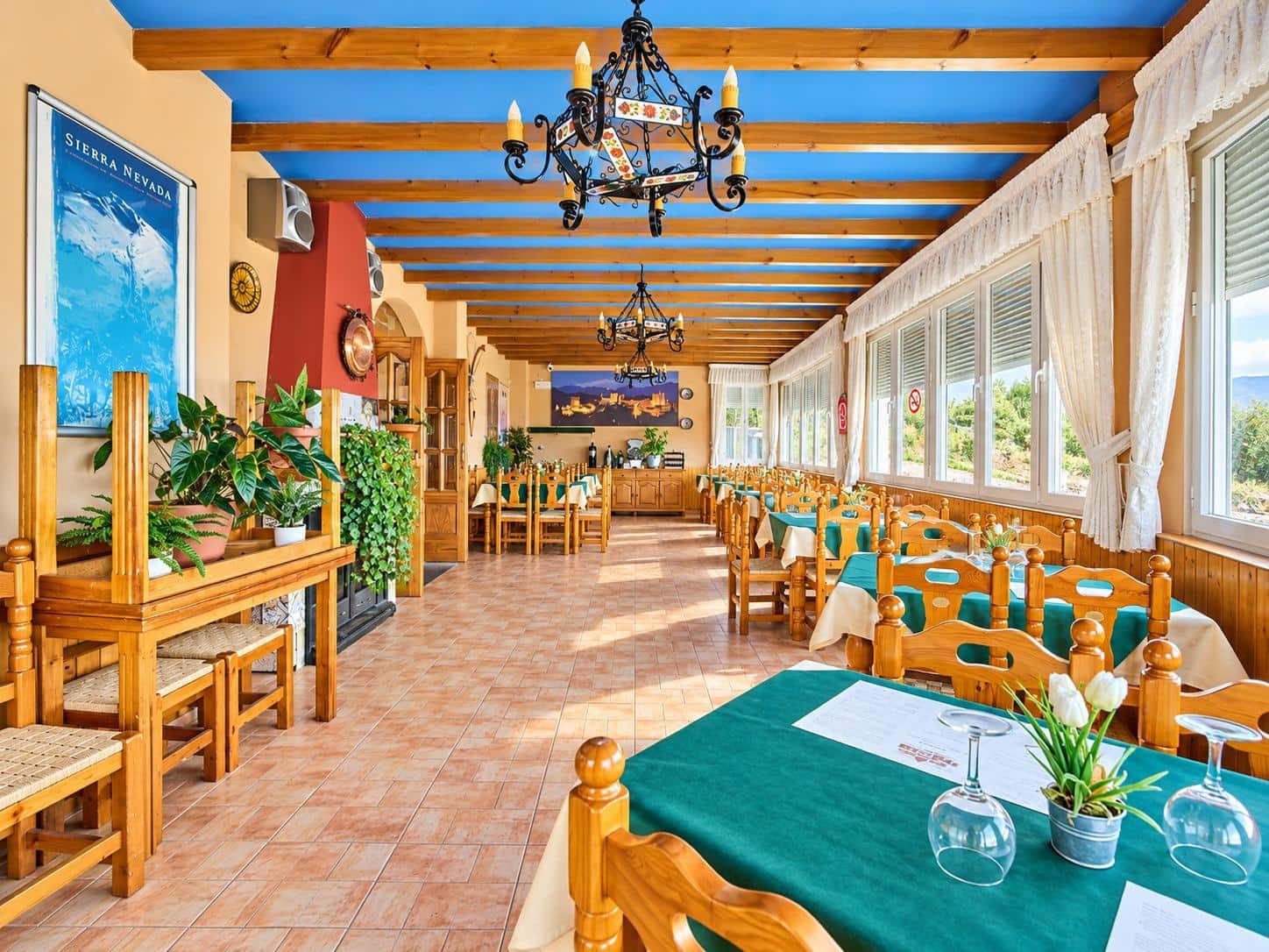 16 bedroom Hotel for sale in Guejar Sierra with garage - € 1,365,000 (Ref: 10162368)