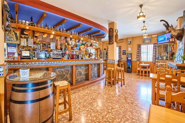 16 soverom Hotell til salgs i Güéjar Sierra med garasje - € 1 365 000 (Ref: 10162368)
