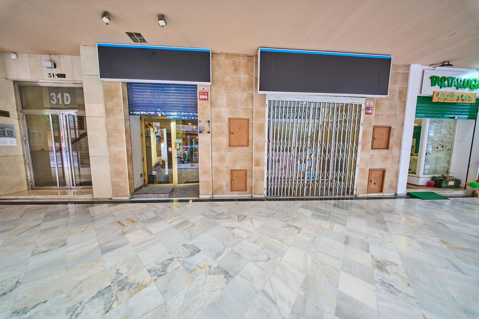 7 bedroom Commercial for rent in Granada city - € 1,000 (Ref: 10166859)